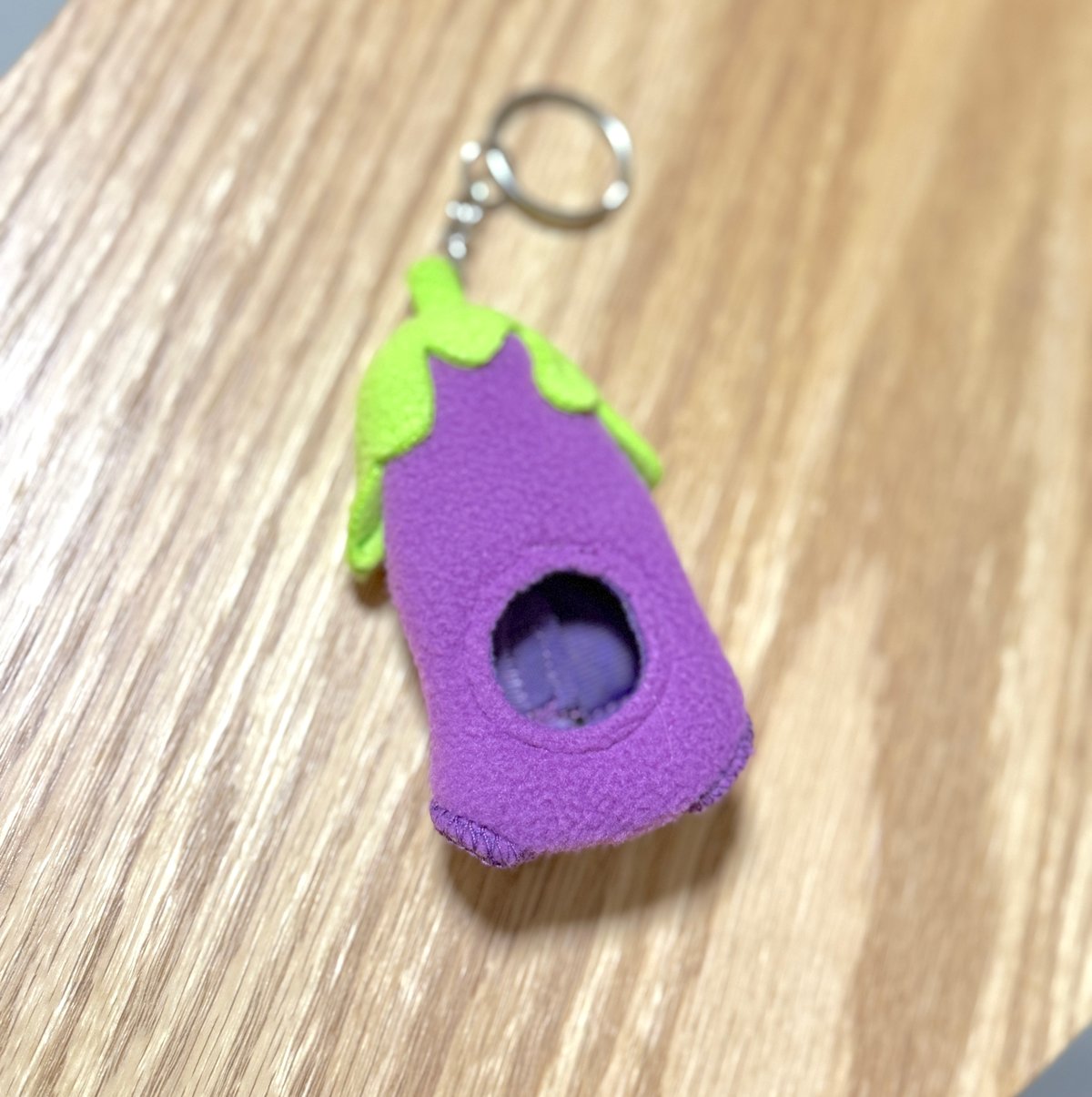 ナスビの被り物キーホルダー | 天竺川原イベントGOODS