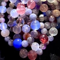 カラフルなネックレス✨