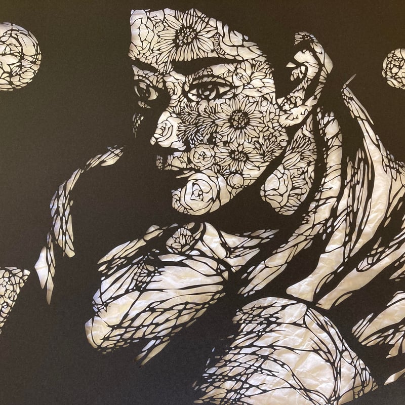 レーザーカット切り絵】「三つの月」 | 切り絵アーティストHachi