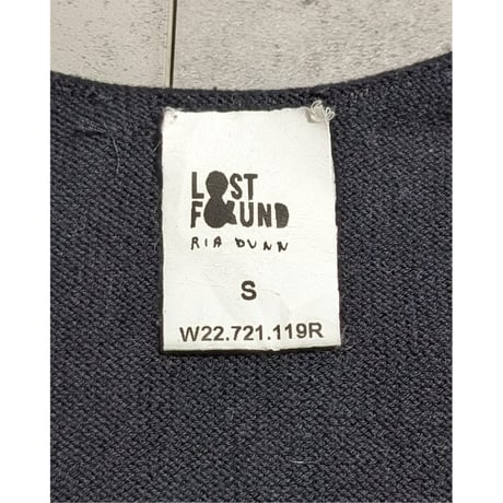 【LOST & FOUND by ria dunn】distressed bone knit