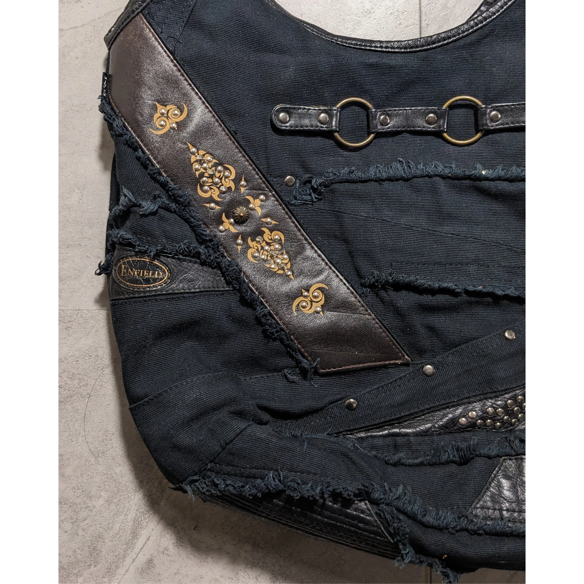 Kmrii】leather studs tote bag | Conglinoold