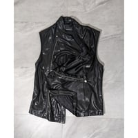 【EMPOLIO ARMANI】SS2011 modified goat leather vest