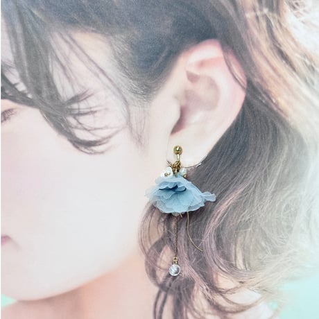 花びらシフォン×上質ガラスストーン