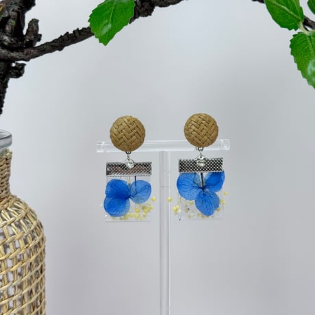 （春夏）紫陽花アクアブルー×イエローsukueaラタン