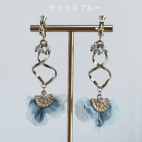 ツイストライン&シフォン／レースフラワー