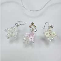ラインスト－ン付き小花パール