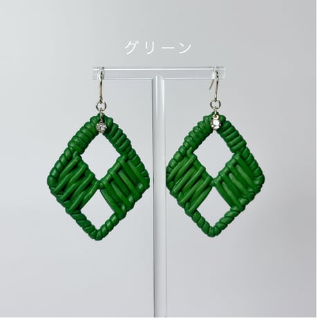 ラタン風カラフルピアス＆イヤリング