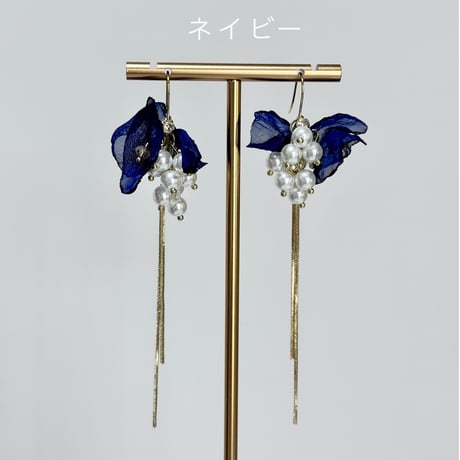 花シフォン&つぶつぶロングチェーン