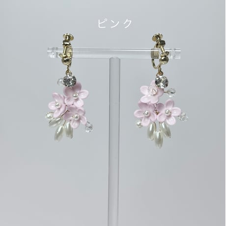 ラインスト－ン付き小花パール