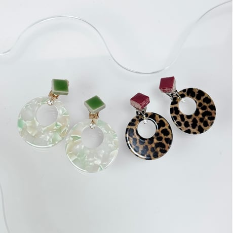 タイルアクセサリー | STORES