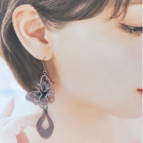 刺繡バタフライ×しずくパーツ