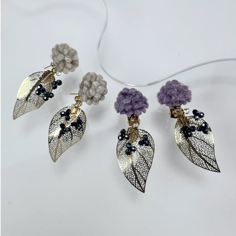 フェルトフラワー×木の実付き透かしリーフ