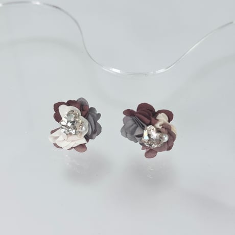 3色花びらハートビジュー