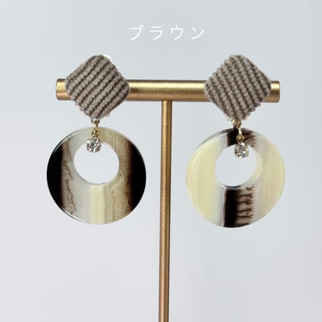 コーデュロイ×マーブルアクリルサークル