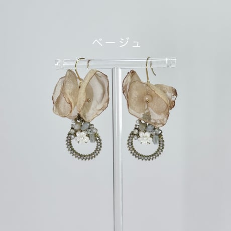 花びらシフォン×ビジュ－