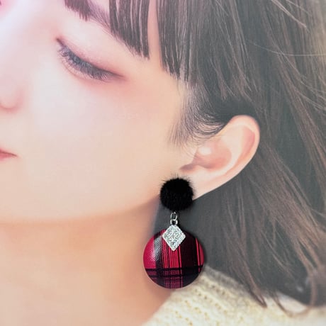 くるみファー×チェック柄ラウンドレザー