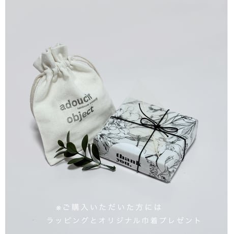 花シフォン&つぶつぶロングチェーン
