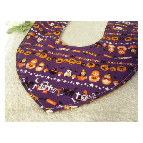 ハロウィンマトリョーシカ紫★バンダナ風ベビースタイ