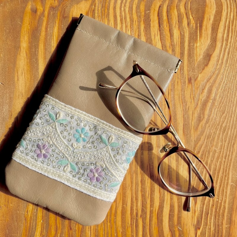 【リネン刺繍　さ。様オーダー専用ページ】マルチクロス　メガネケース リネン刺繍 さ。様オーダー専用ページ】マルチクロス メガネケース