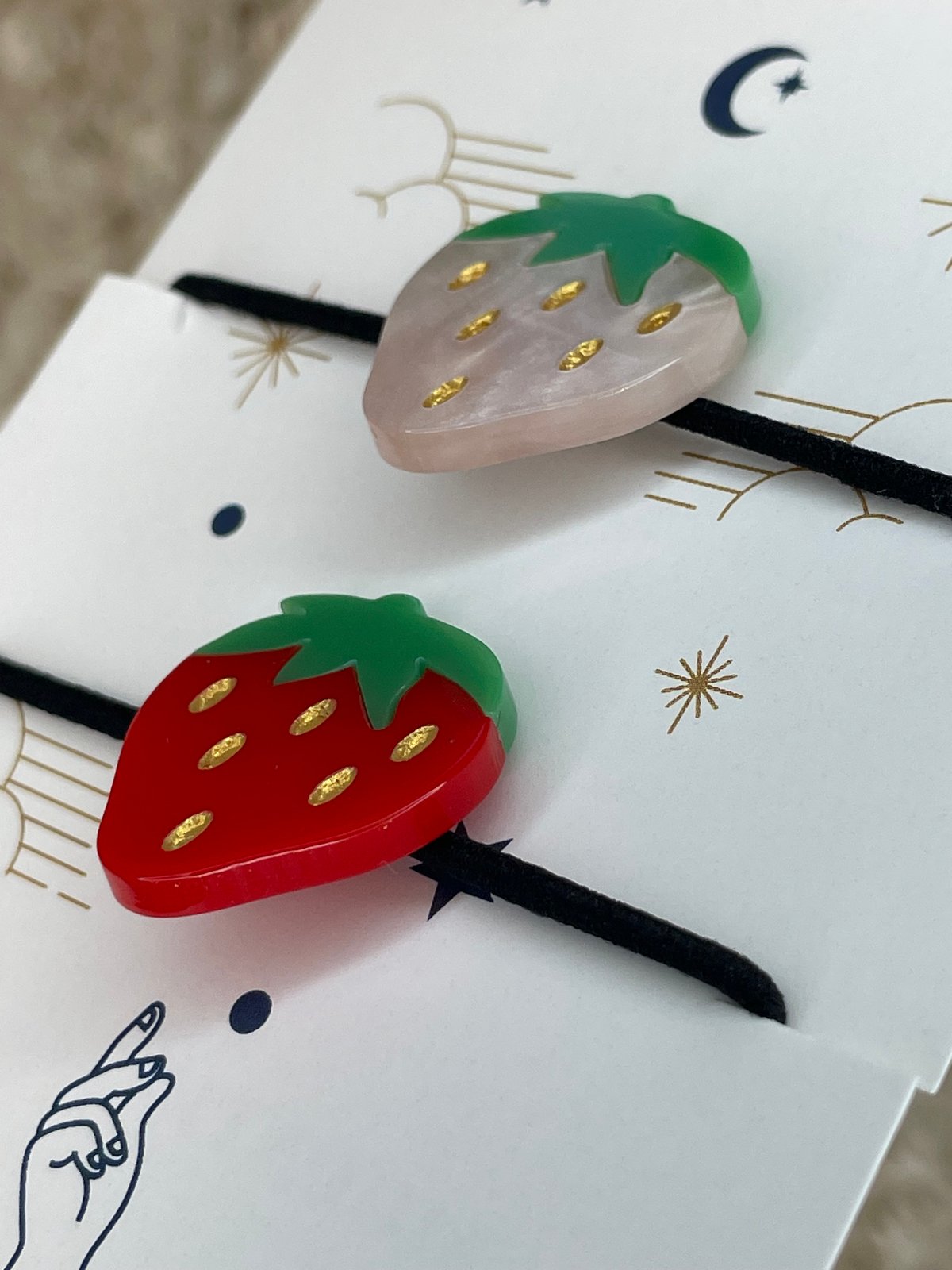 即納】ヘアアクセサリー ストロベリー | Kids MuMu