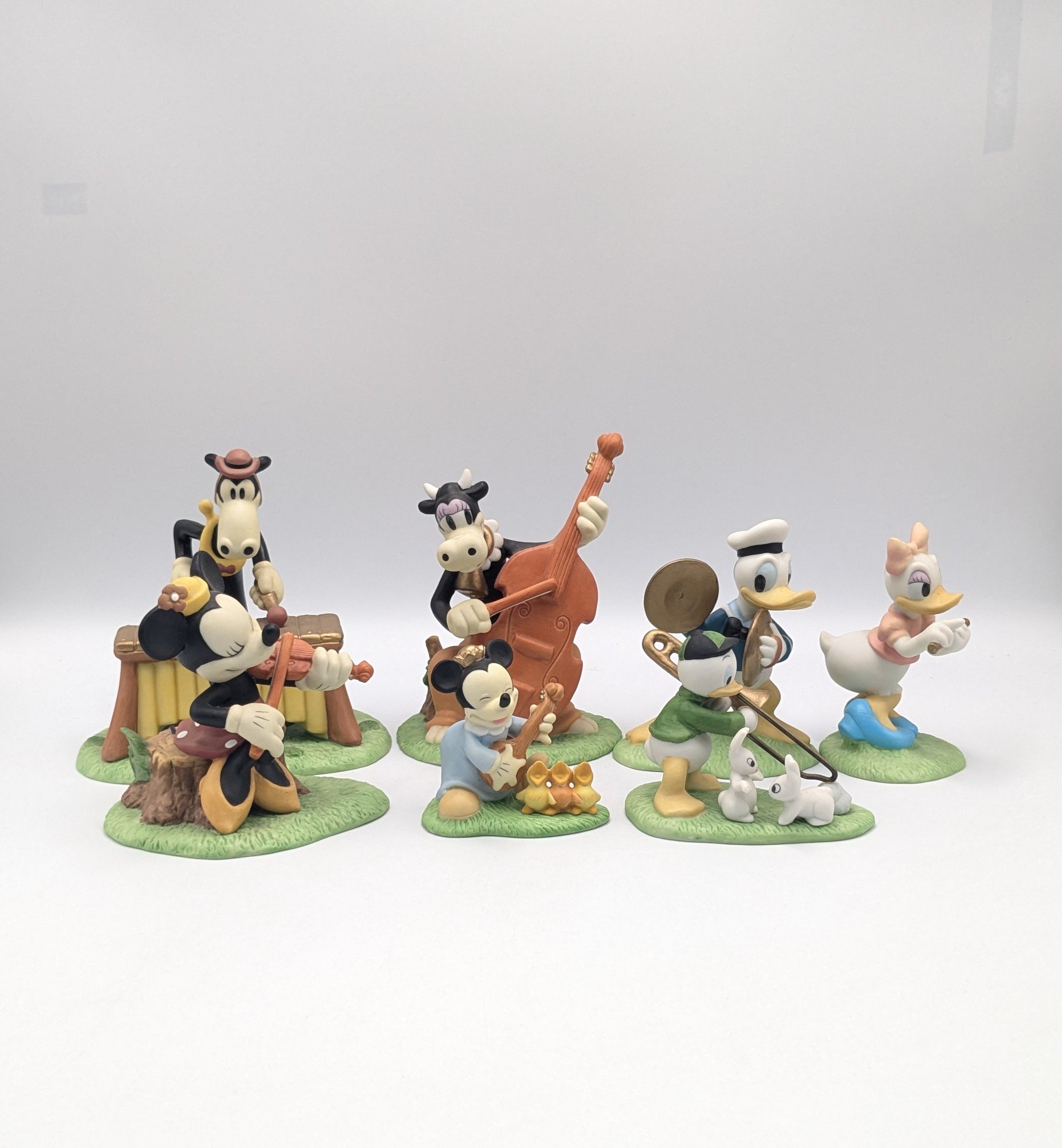 ディズニー キャラクター 陶器製 フィギュア 12体セット ディズニー フィギュリンワールド 音楽隊 フィギュアセット 三協商事