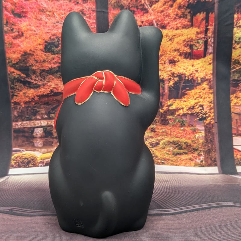 招き猫 縁起物 福づくし招き猫 右手上げ 黒 大 置物 | よしつねの秘密基地