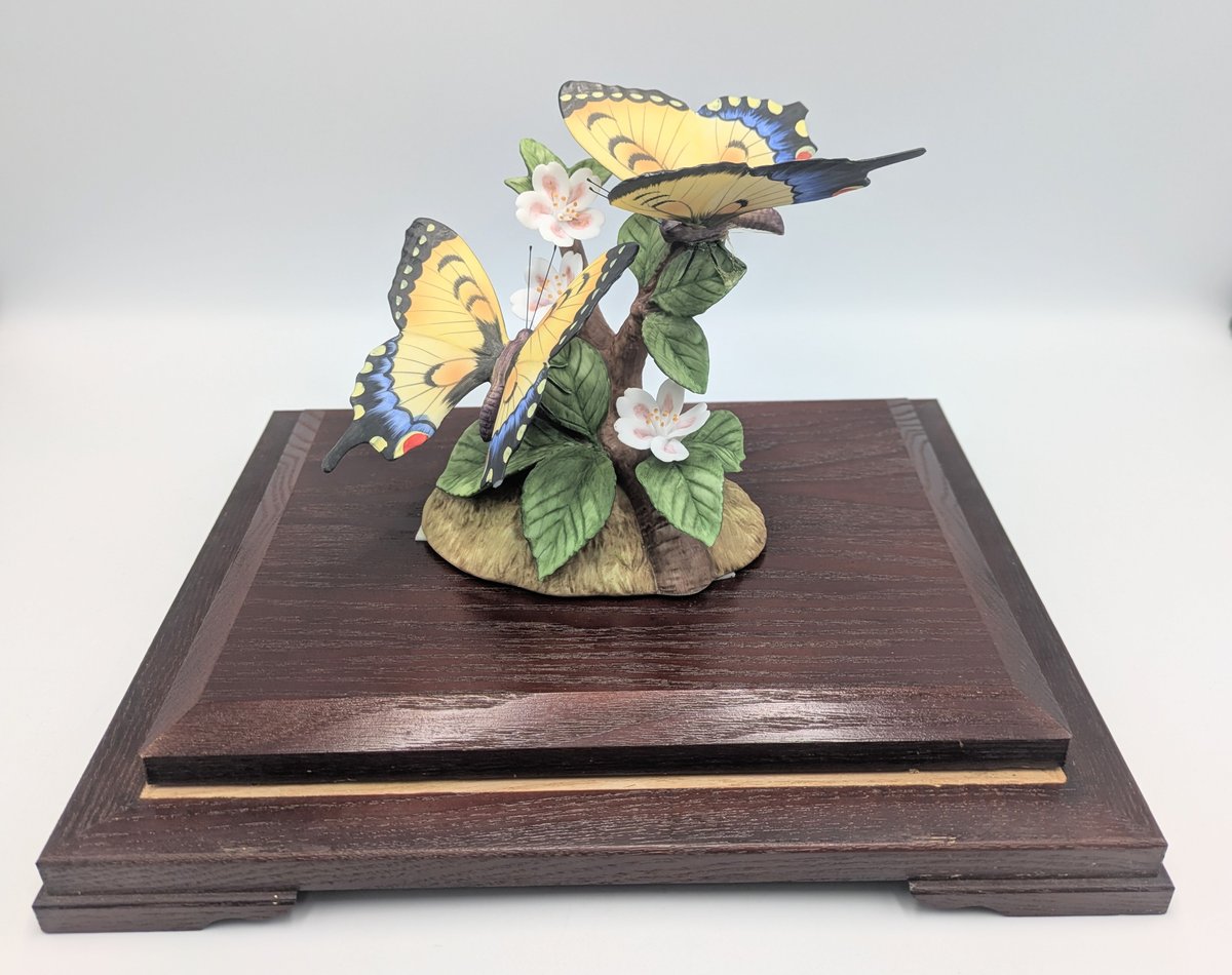 Ceramic Art Collection DAITO製 陶器製 蝶の置物 オブジェ アゲハ