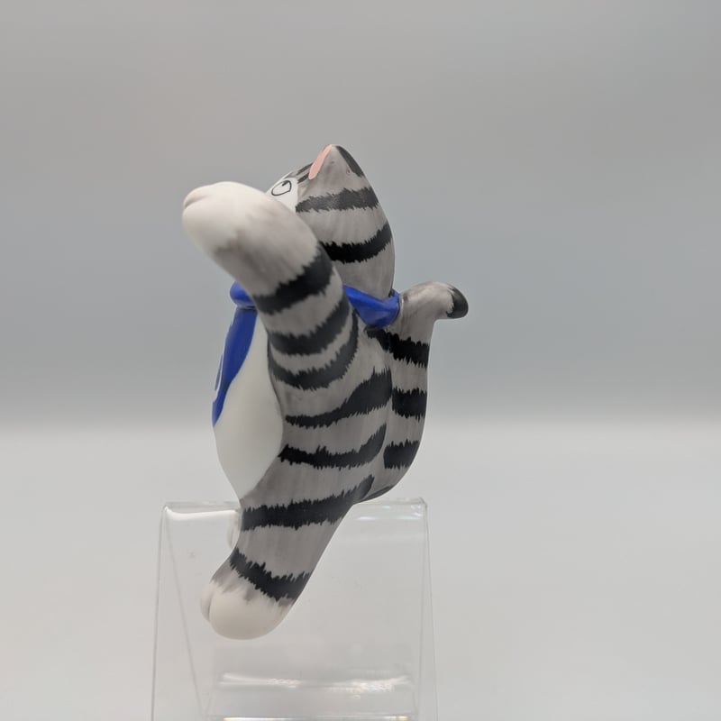 薬師窯 自立しないやんちゃ猫 サバとら 招き猫 サバトラ | よしつねの