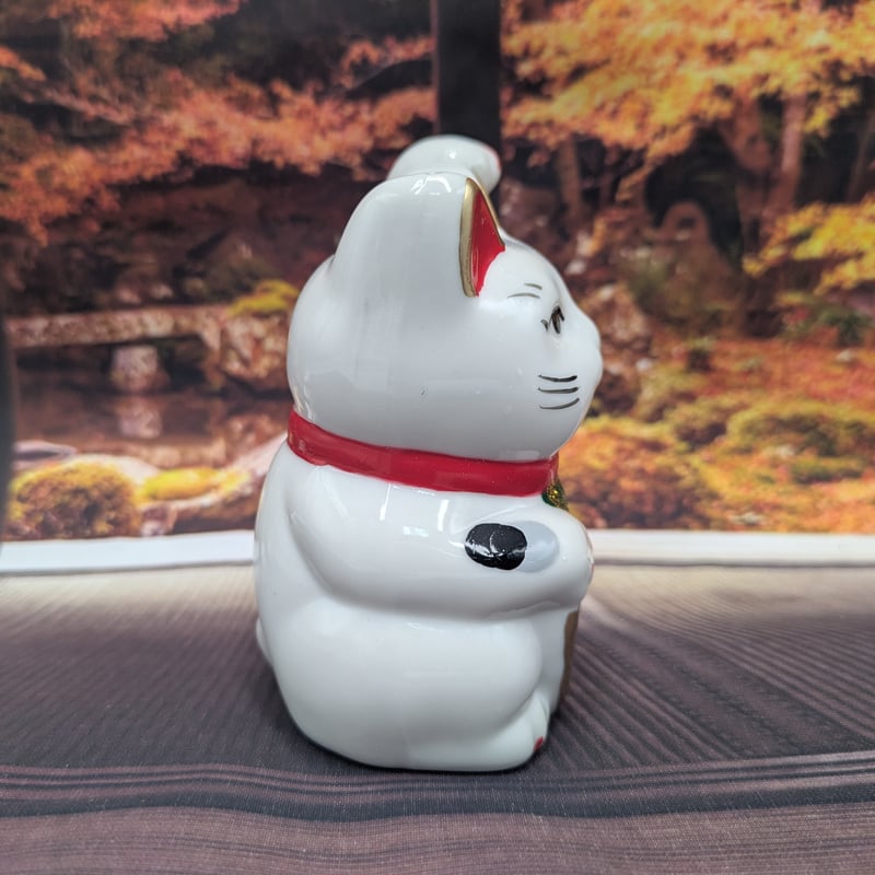 ア*ュ様 縁起物 招き猫 陶器 瀬戸焼 約27cm 置物 金運 猫 招き猫