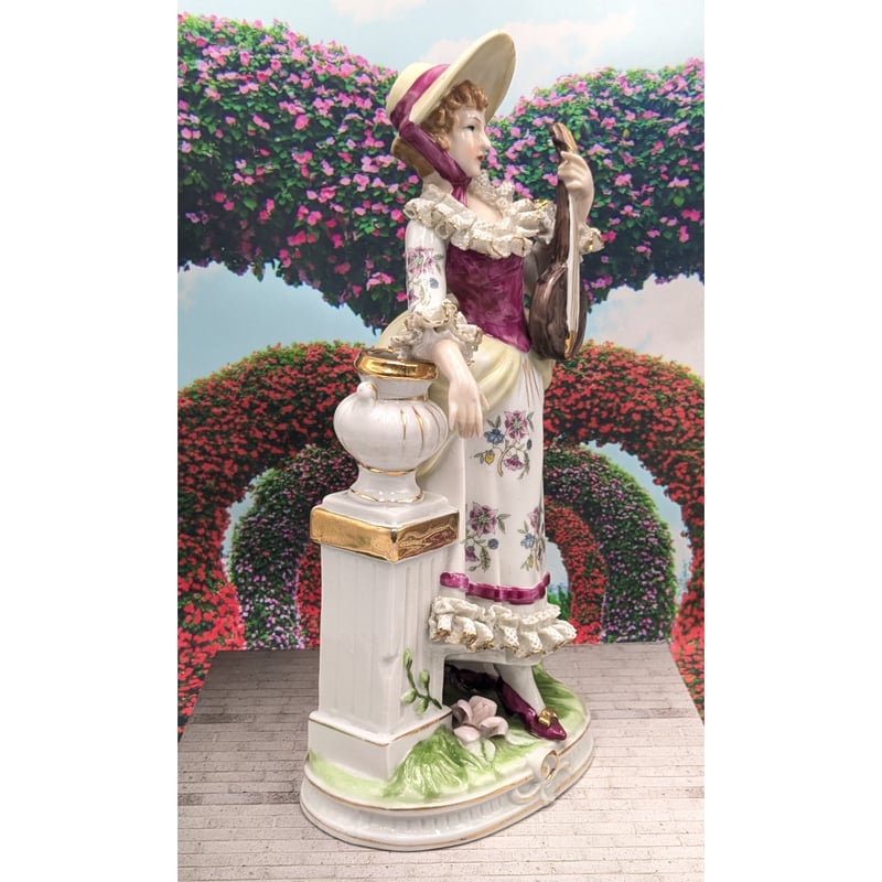 レースドール 陶器 置物 陶器人形 アンティーク人形 楽器 女性