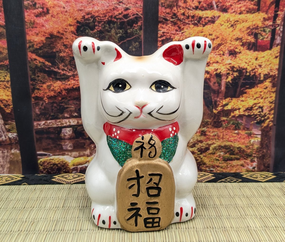 縁起物 招き猫 貯金箱 両手上げ 招福 陶器製 置物 商売繁盛 千客万来