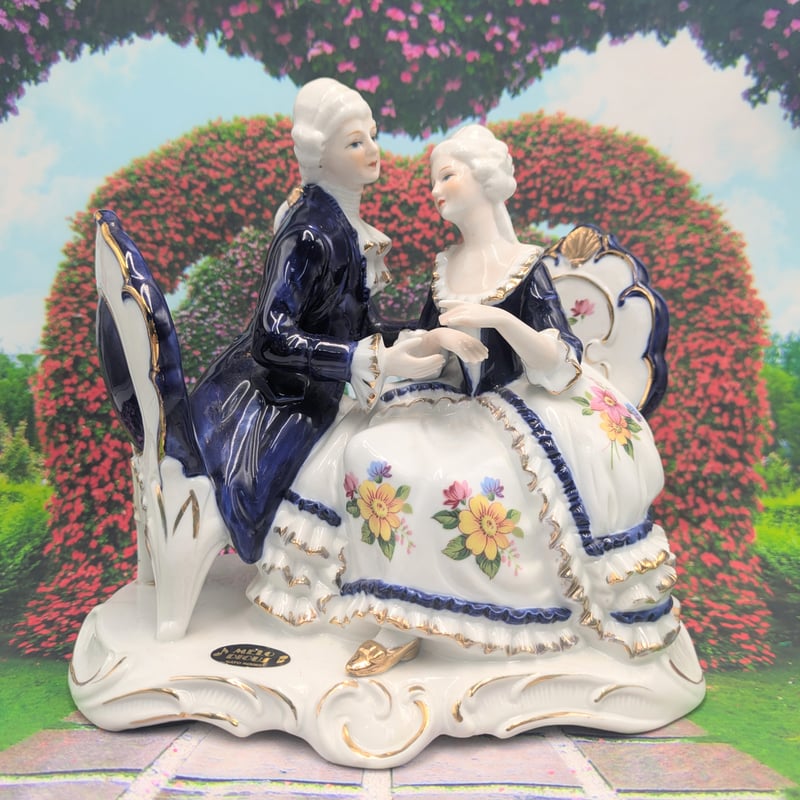 加藤工芸 置物 フィギュリン 陶器製人形 オルゴール ウインナー