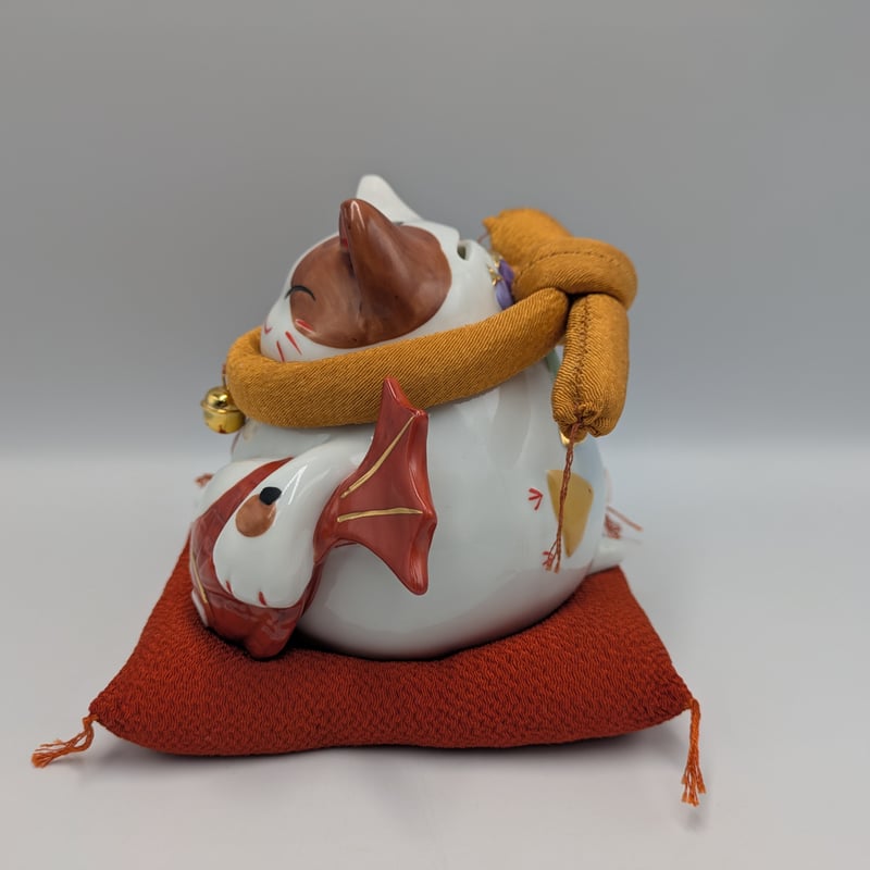 猫舎道楽堂本舗 招き猫 右手上げ 鯛 まねきねこ 置物 商売繁盛 開運