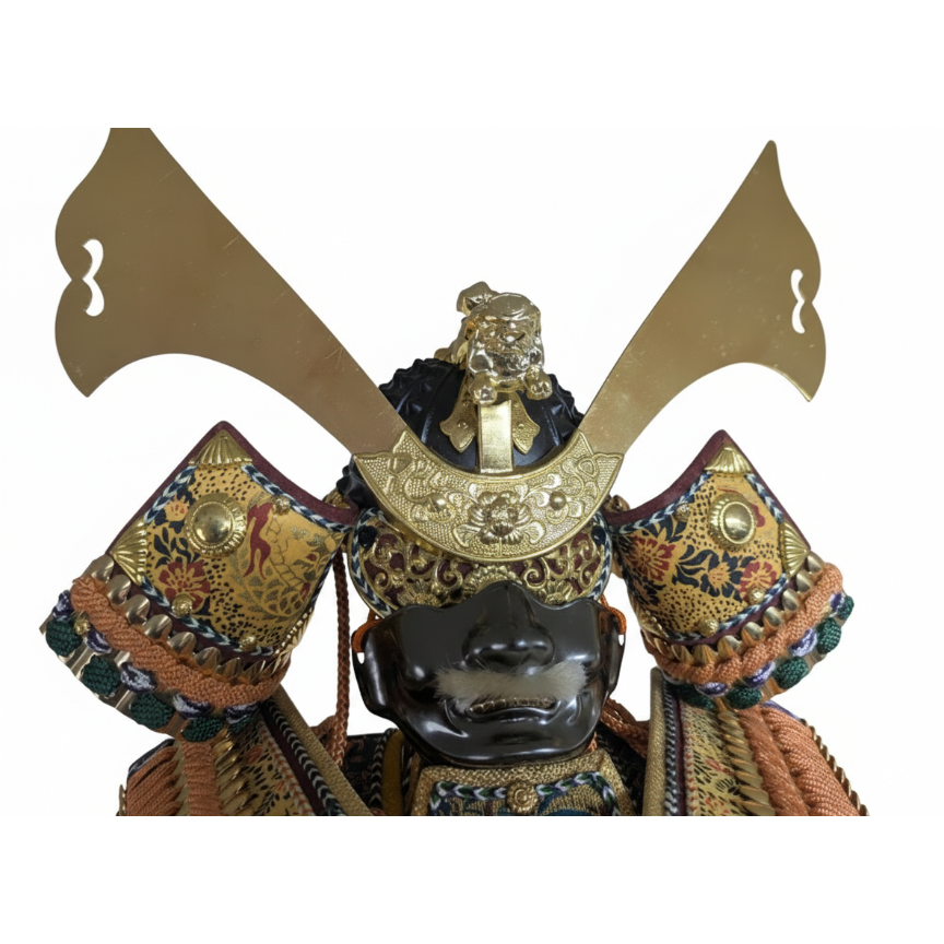 迫力　五月人形　甲冑師　越山作　瑞祥黒小札　赤糸威大鎧　中古品 五月人形 鎧飾り 奉納鎧 10号 豪華絢爛 伝統工芸品 鎧兜 武将 越山作