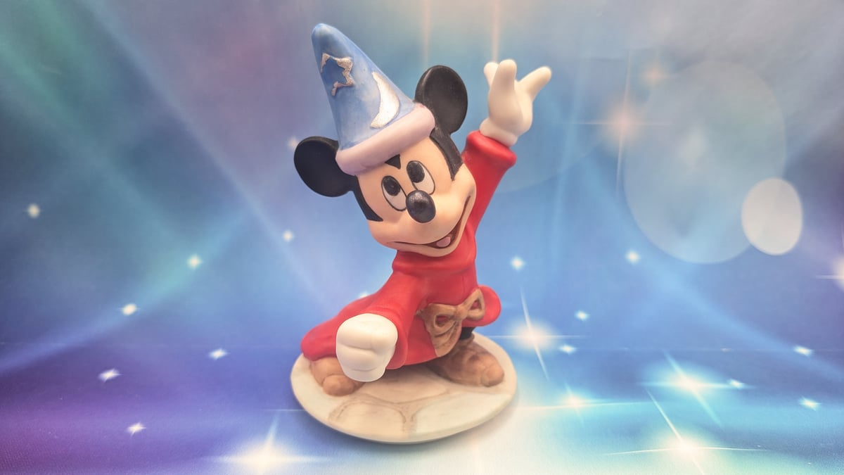 Disney 魔法使いの弟子 ミッキーマウス 陶器製フィギュア・ ディズニー ミッキーマウス フィギュア 魔法使いの弟子 ファンタジア