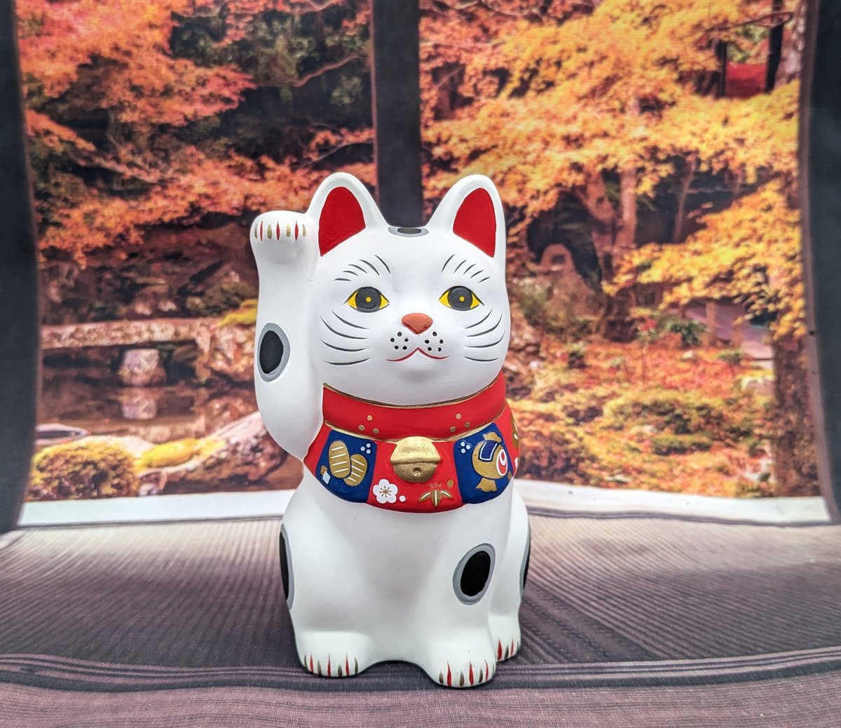 【福を招く縁起物‼︎かわいい招き猫 】 招き猫 縁起物 福づくし招き猫 右手上げ 白 小 置物 | よしつねの秘密基地