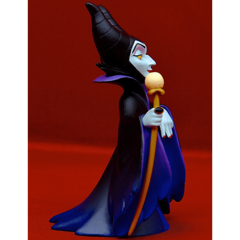 ディズニー キャラクターズ ワールドコレクタブルフィギュア