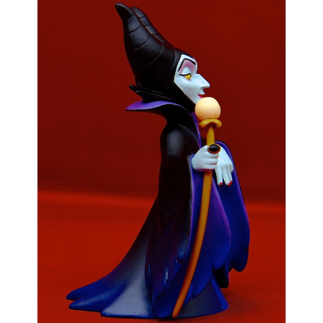 ディズニー キャラクターズ ワールドコレクタブルフィギュア