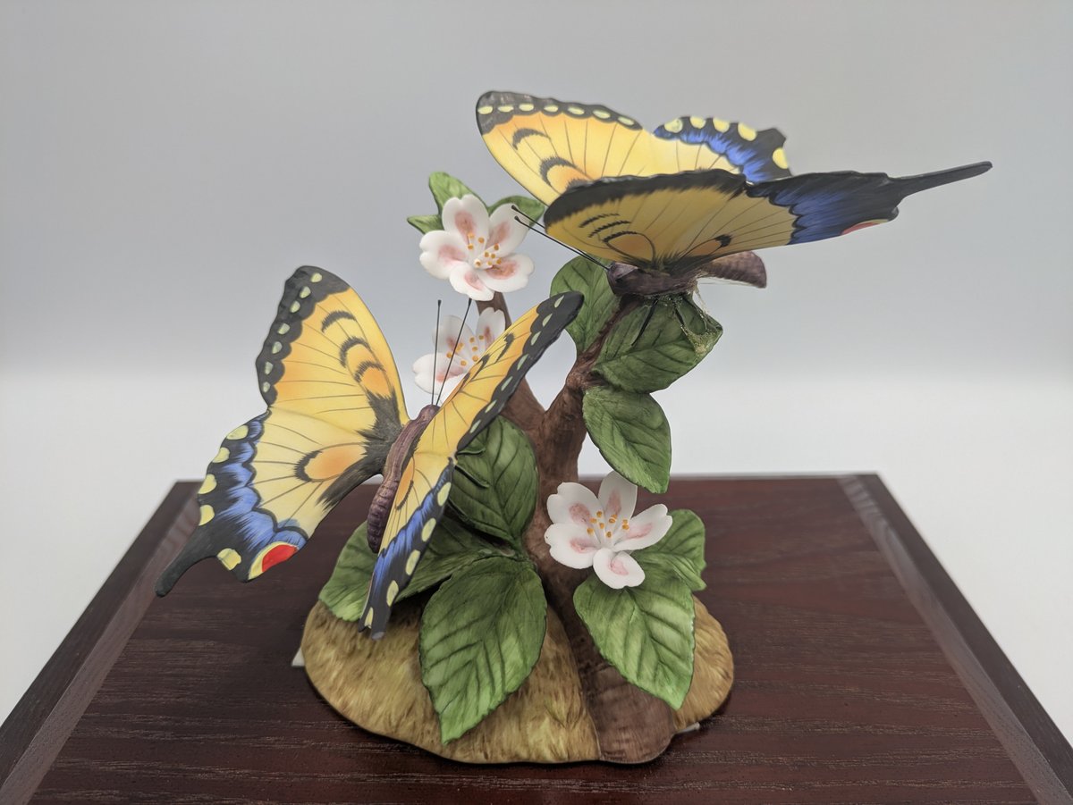Ceramic Art Collection DAITO製 陶器製 蝶の置物 オブジェ アゲハ