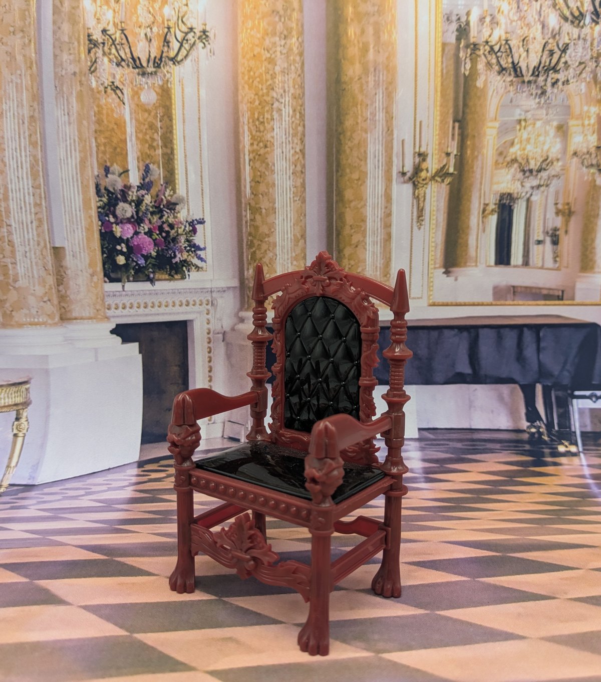 ヴィンテージ ミニチュア 玉座 装飾チェア 灰皿？ アンティーク雑貨 ヴィンテージ ミニチュア 玉座 装飾チェア 灰皿？ アンティーク雑貨