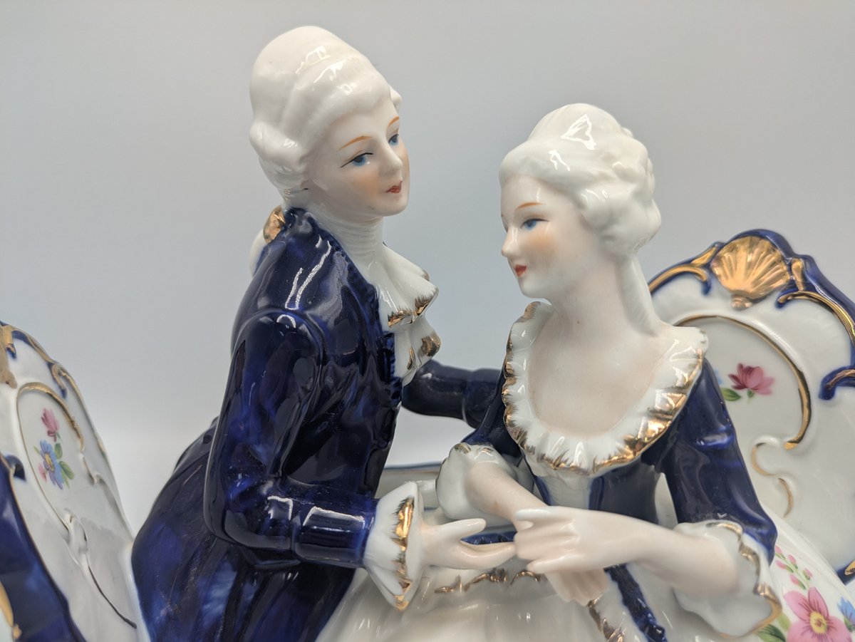 希少！新品❣️KATO KOGEI の最高級品ウィンナーワルツ陶器製オルゴール Amazon | KATO KOGEI 最高級品ウィンナーワルツ陶器製オルゴール