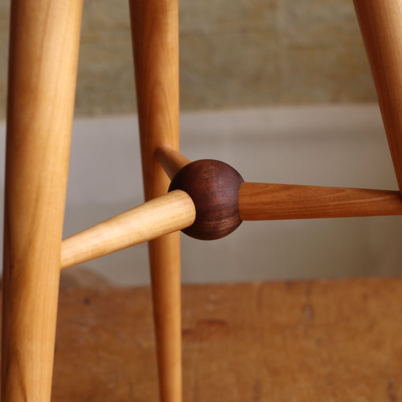 ハイスツール「Sol」 山桜 波紋模様座面 | pat woodworking