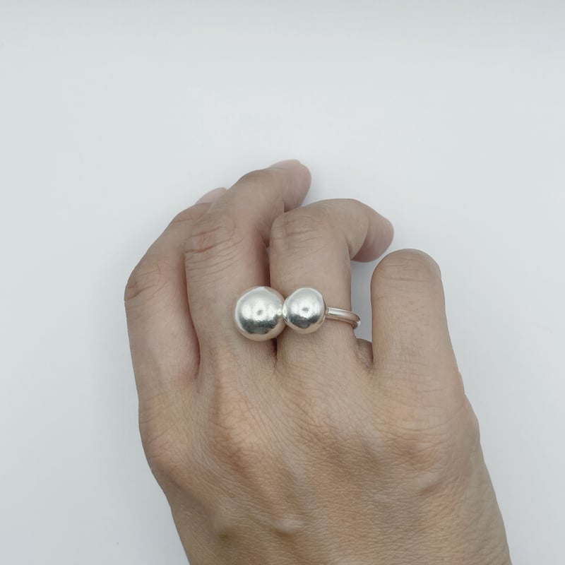 Karen silver Twin balls ring | SuM