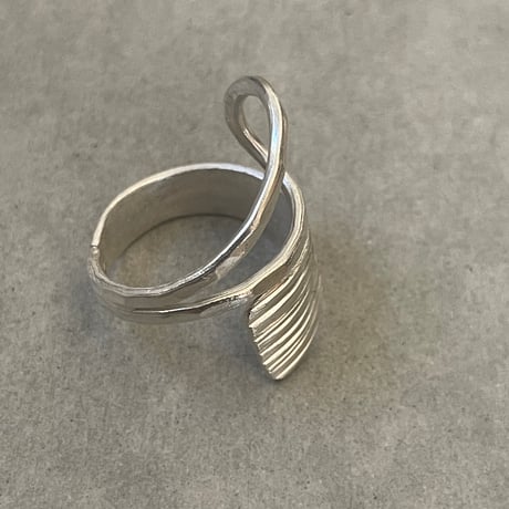 Karen silver　 Two hands ring