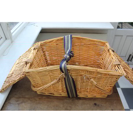 Antique Basket 03