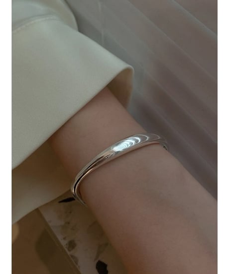 wave line bangle　FL2371
