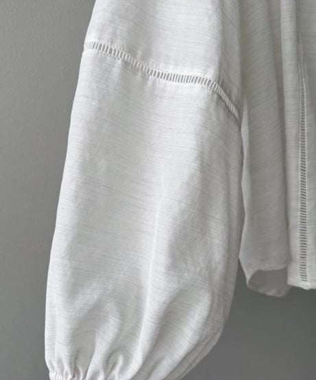 lantern sleeve v-neck relaxed blouse　FL3447