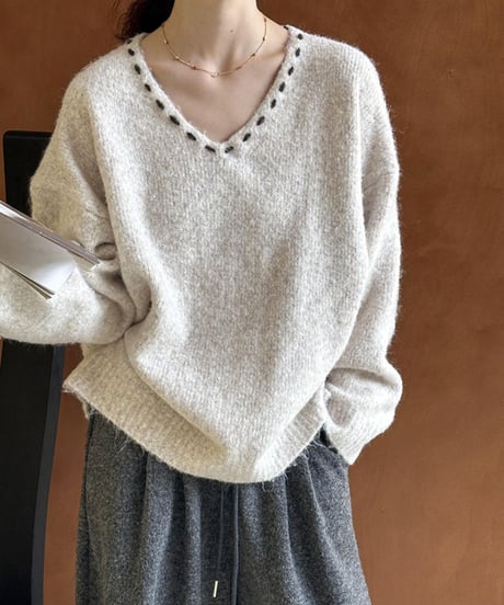 stitched v-neck knit /2color　FL2845