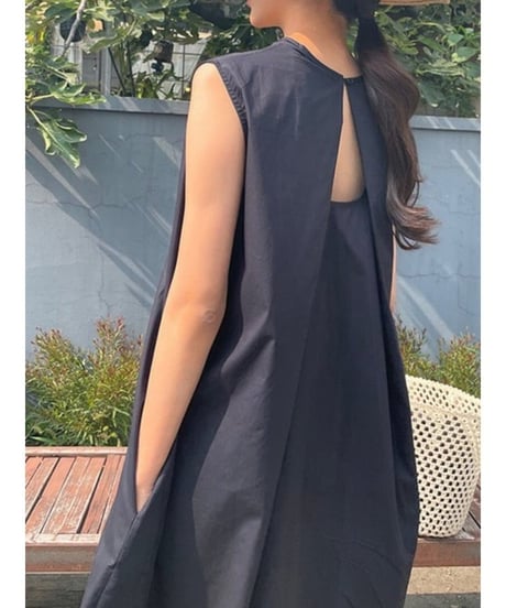 backless sleeveless dress /2color　FL2025