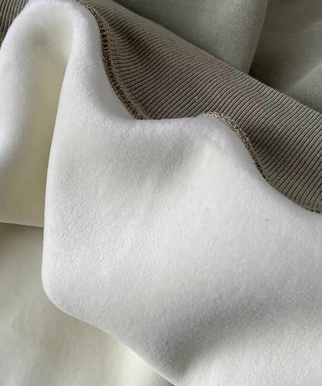 round neck "B" pullover　FL2538